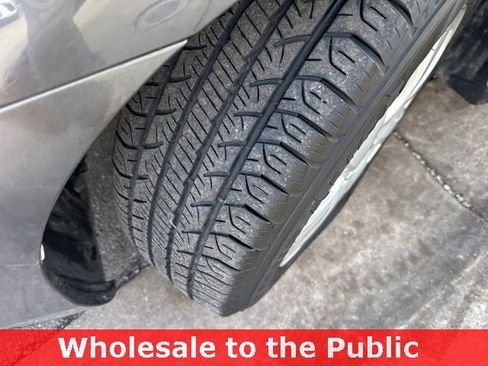 Used 2011 Toyota Camry LE image 10