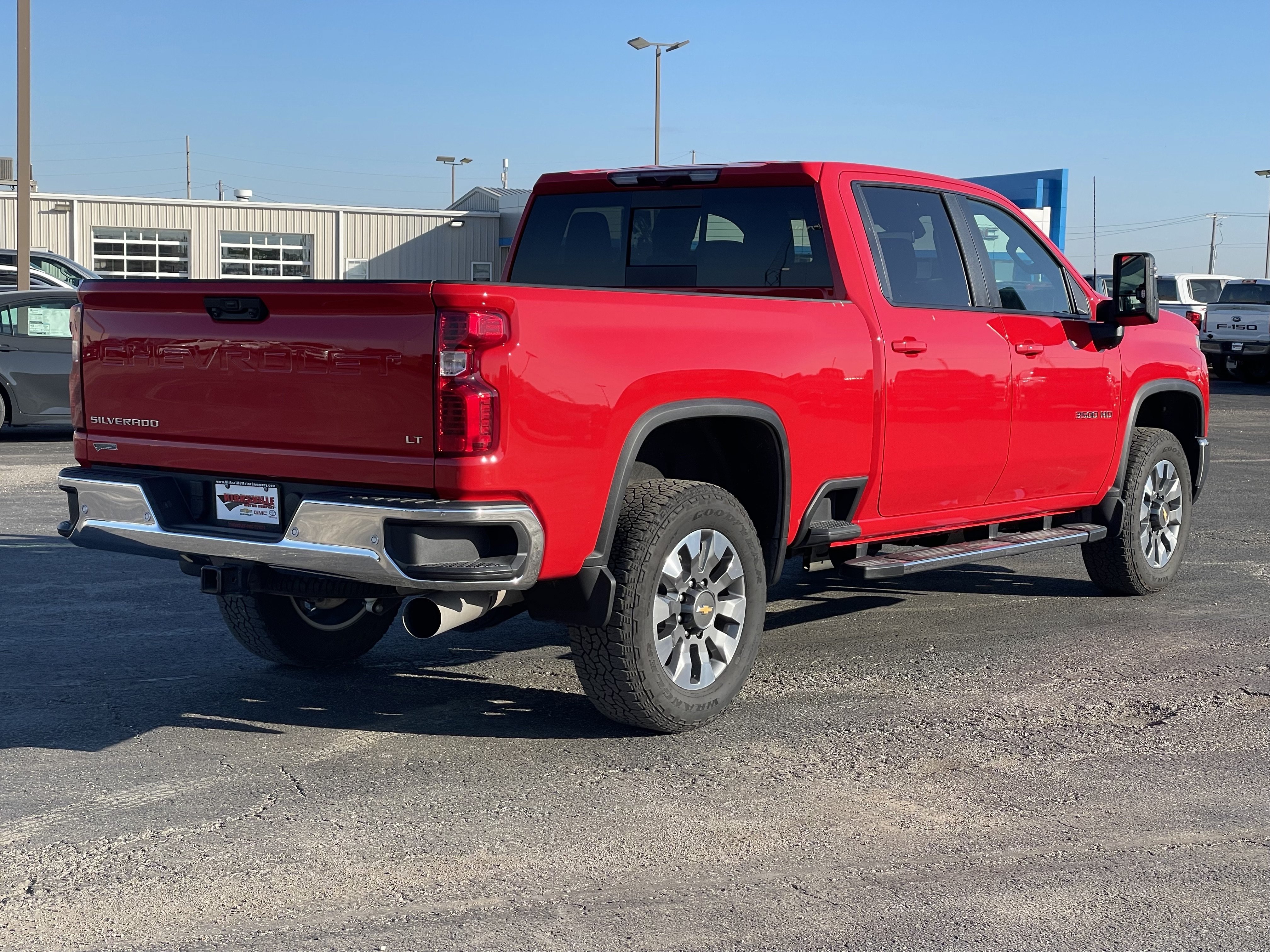 Used 2026 Chevrolet Silverado 3500 LT w/ All Star Edition AWD/4WD image 4