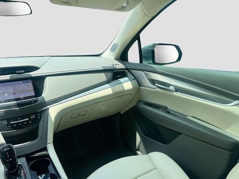 Used 2025 Cadillac XT5 Premium Luxury w/ LPO, Floor Liner Package FWD image 25