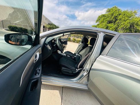 Used 2013 Nissan Sentra S image 10