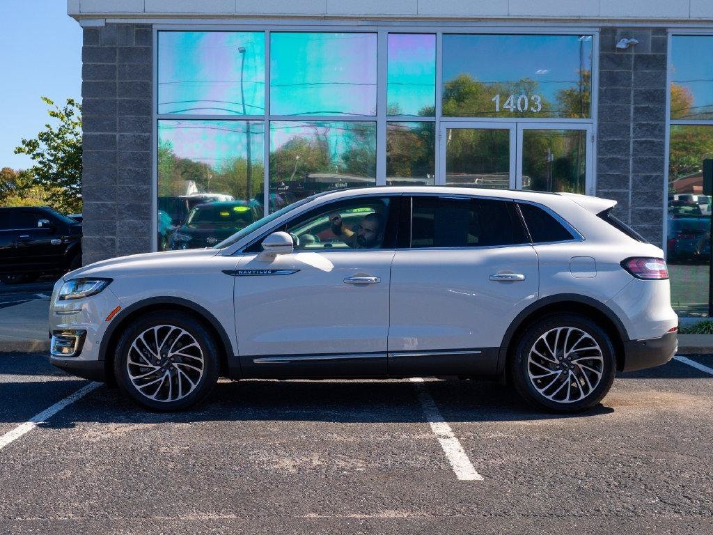 Used 2020 Lincoln Nautilus Reserve FWD image 5