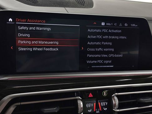 Used 2021 BMW X7 xDrive40i w/ Premium Package AWD/4WD image 29