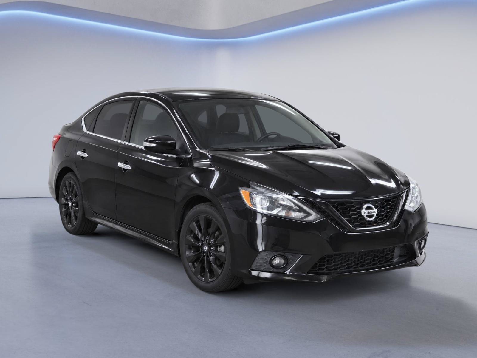Used 2018 Nissan Sentra SR w/ SR Midnight Edition Package FWD image 2