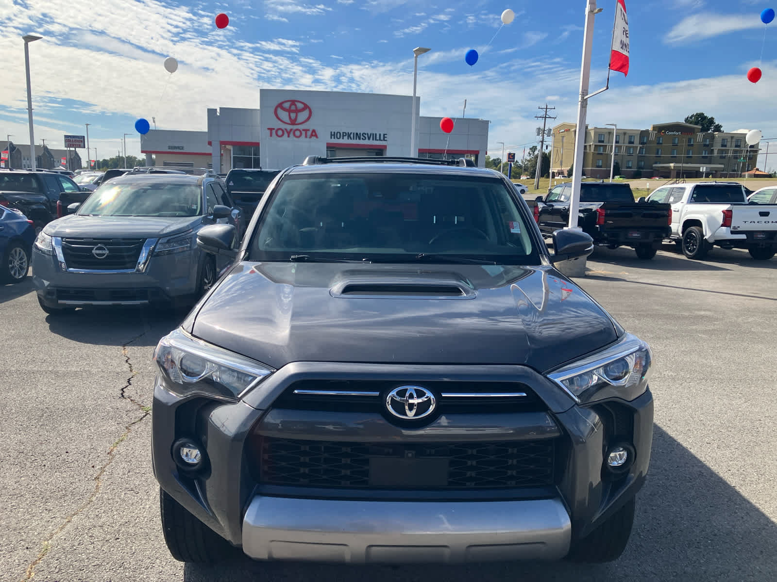 Used 2022 Toyota 4Runner TRD Off-Road Premium w/ TRD Black Wheel Package (TMS) AWD/4WD image 2