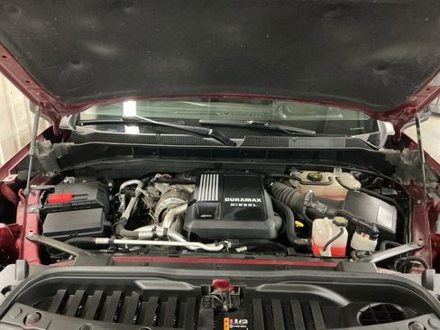 Used 2023 Chevrolet Silverado 1500 RST image 3