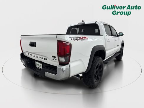 Used 2018 Toyota Tacoma TRD Off-Road image 8