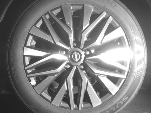 Used 2026 Nissan Altima 2.5 SV FWD image 12