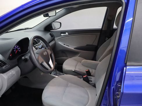 Used 2014 Hyundai Accent GLS FWD image 23