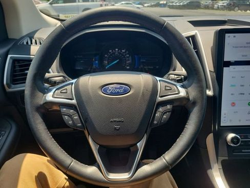 Used 2024 Ford Edge SEL w/ Convenience Package AWD/4WD image 32