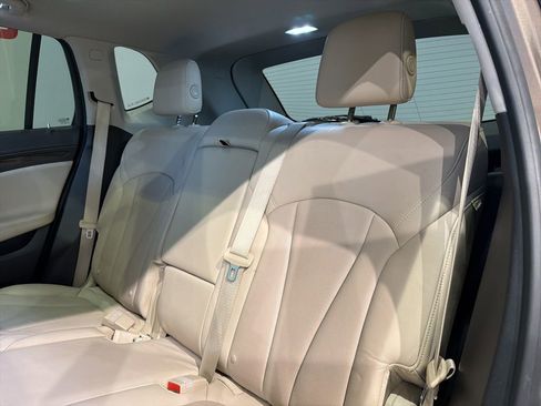 Used 2019 Buick Envision Essence image 26