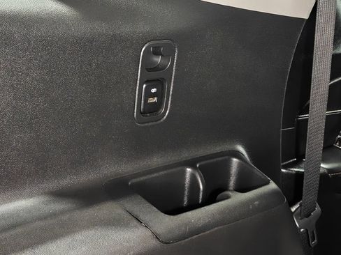 Used 2018 Chevrolet Traverse LT FWD image 31