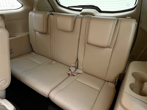 Used 2017 Toyota Highlander XLE AWD/4WD image 16