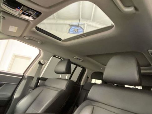 Used 2024 Hyundai Santa Fe Limited AWD/4WD image 14