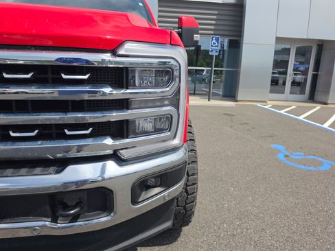 Used 2023 Ford F350 Lariat w/ Lariat Ultimate Package AWD/4WD image 9