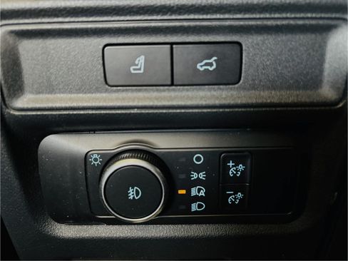 Used 2022 Ford Expedition Limited w/ Equipment Group 304A AWD/4WD image 59