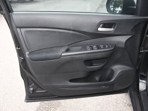 Used 2016 Honda CR-V SE image 9