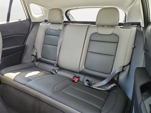 New 2026 Chevrolet Trax ACTIV w/ Driver Confidence Package image 9