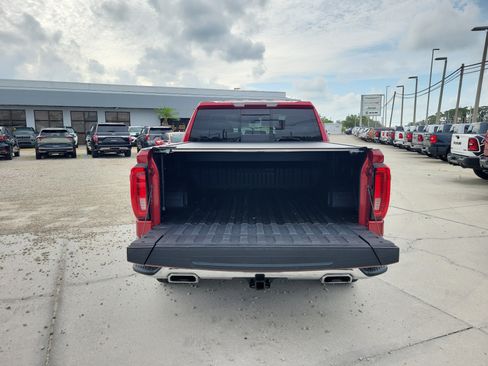 Used 2024 GMC Sierra 1500 SLT w/ SLT Premium Plus Package AWD/4WD image 8