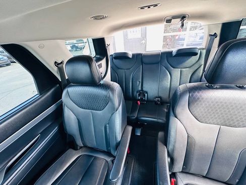 Used 2020 Hyundai Palisade SEL w/ Premium Package AWD/4WD image 19