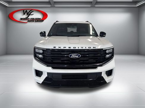 New 2027 Ford Expedition Platinum w/ Stealth Performance Package AWD/4WD image 2
