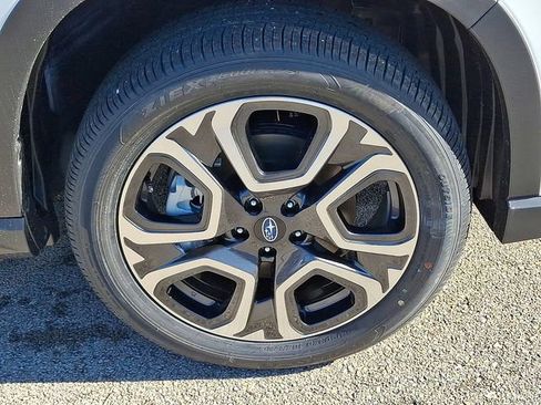 New 2026 Subaru Ascent Limited image 9