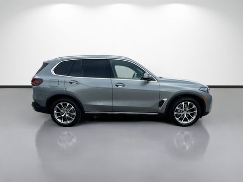 New 2026 BMW X5 sDrive40i w/ Climate Comfort Package RWD image 2