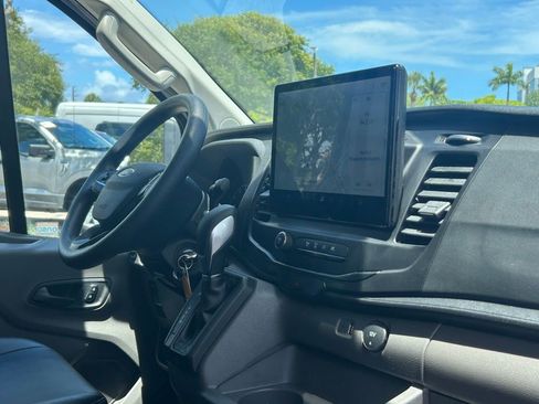 Certified 2024 Ford Transit 350 Low Roof image 26