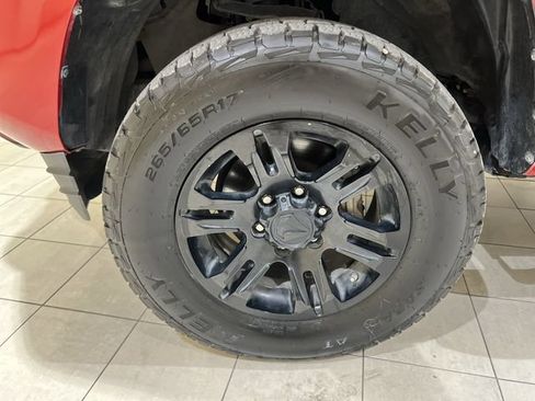 Used 2022 Toyota Tacoma SR w/ SR Convenience Package RWD image 28