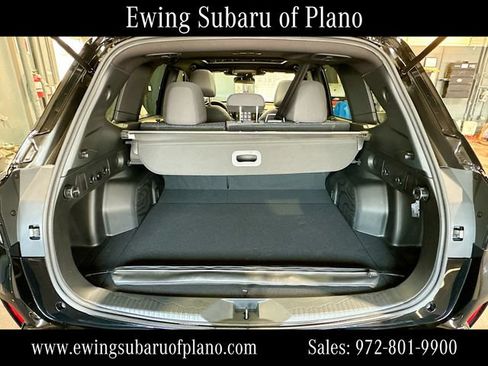 Used 2025 Subaru Forester Premium AWD/4WD image 28