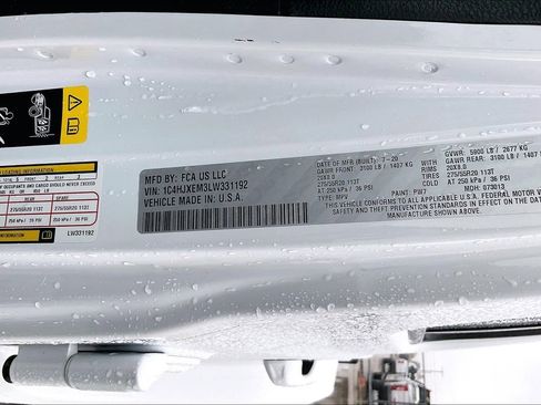 Used 2020 Jeep Wrangler Unlimited Sahara image 16