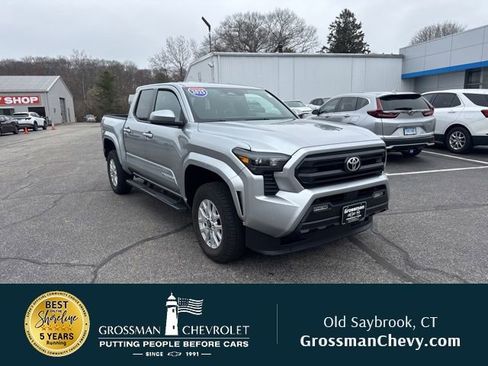 Used 2025 Toyota Tacoma SR5 w/ SR5 Upgrade Package AWD/4WD image 1