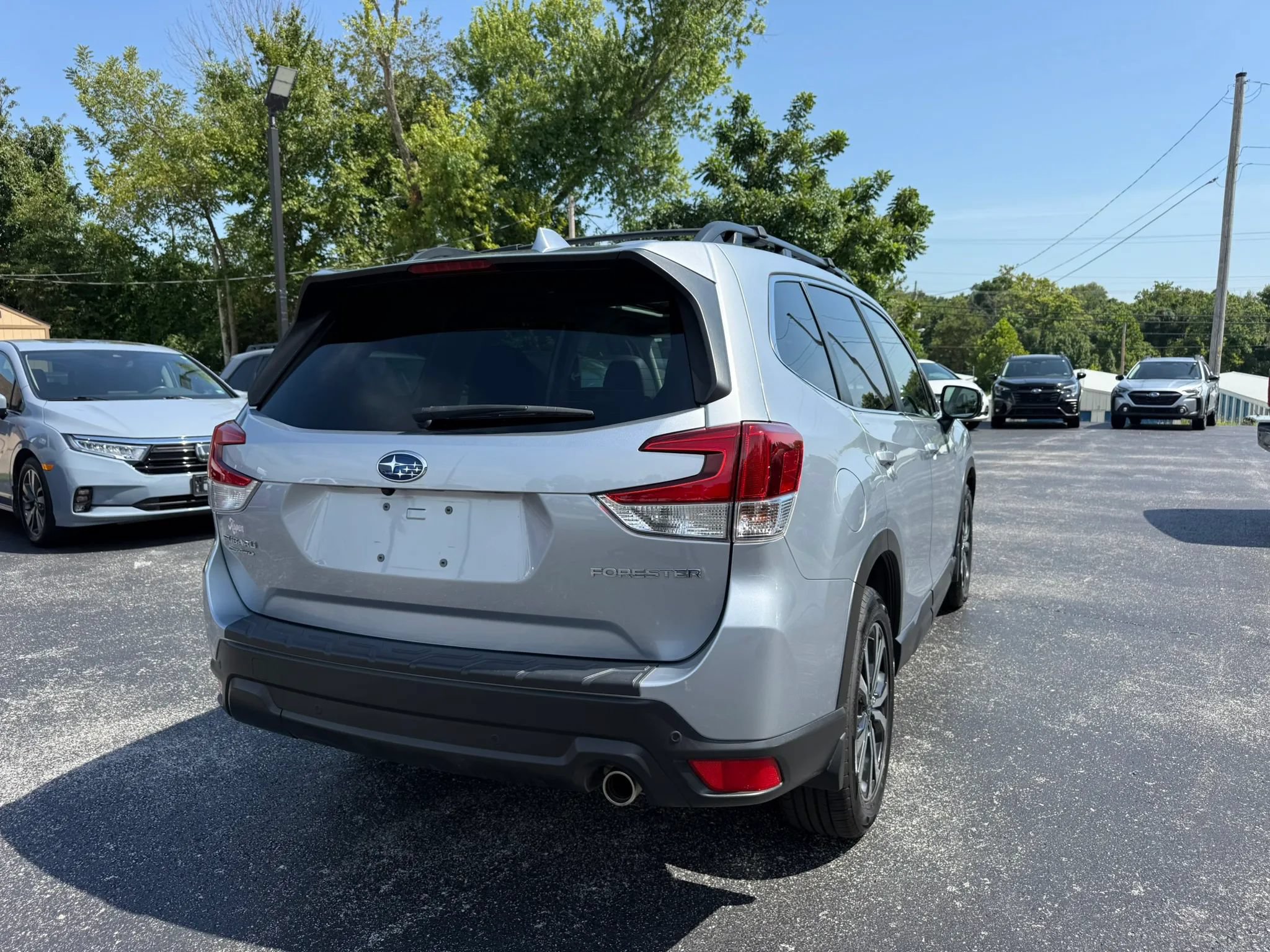 Used 2023 Subaru Forester Limited AWD/4WD image 6