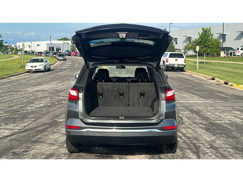 Used 2018 Chevrolet Equinox LT FWD image 34