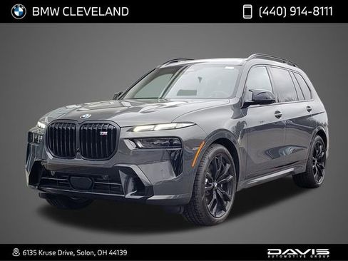 New 2026 BMW X7 M60i image 1