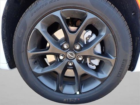 New 2026 Chrysler Pacifica Limited w/ Uconnect Theater Family Group AWD/4WD image 7
