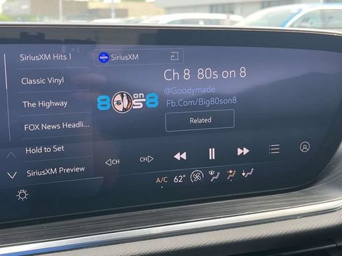 Used 2024 Buick Envision Preferred AWD/4WD image 28