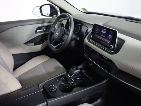 Used 2023 Nissan Rogue SV AWD/4WD image 28