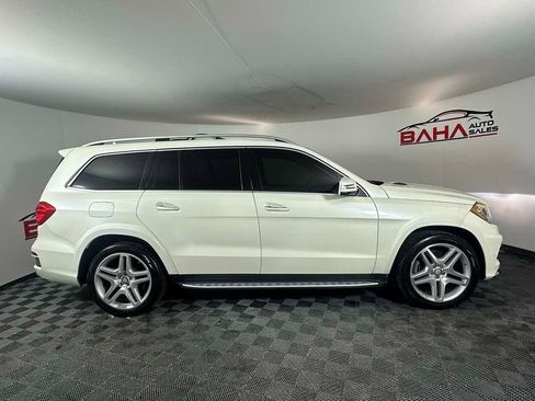 Used 2016 Mercedes-Benz GL 550 SUV image 9