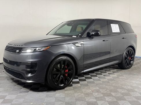 Used 2026 Land Rover Range Rover Sport Dynamic SE AWD/4WD image 2