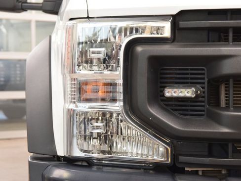 Used 2022 Ford F550 4x4 Crew Cab Super Duty w/ Power Equipment Group image 6