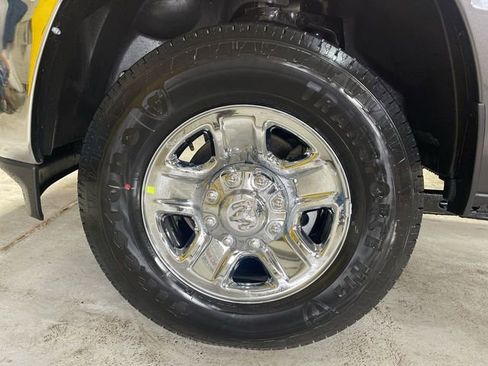 New 2026 RAM 2500 Tradesman w/ Chrome Appearance Group image 10
