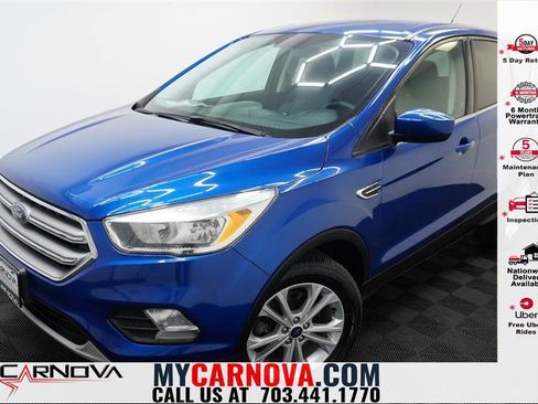 Used 2017 Ford Escape SE AWD/4WD image 1