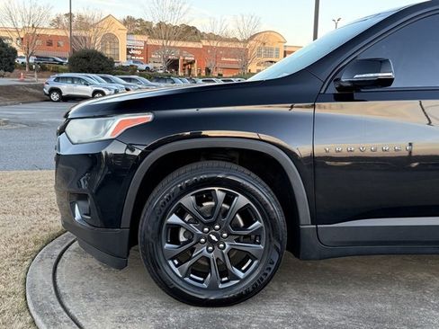 Used 2020 Chevrolet Traverse RS image 12