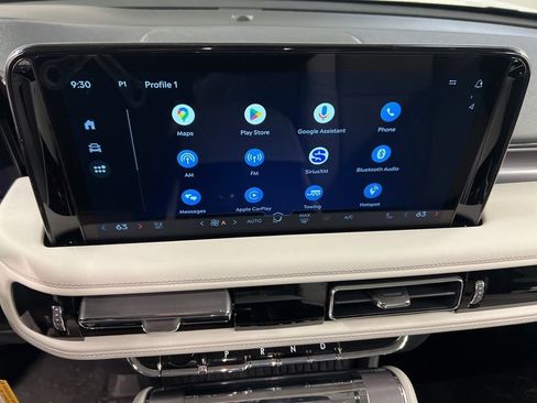 New 2026 Lincoln Aviator AWD image 9