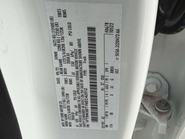 Certified 2022 Ford F350 Lariat w/ Black Appearance Package AWD/4WD image 34