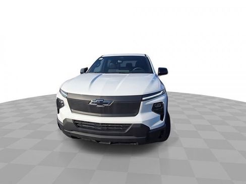 Used 2024 Chevrolet Silverado EV W/T image 3