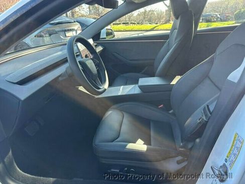 Used 2025 Tesla Model 3 Long Range image 10