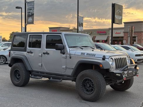 Used 2018 Jeep Wrangler Unlimited Sport S AWD/4WD image 1