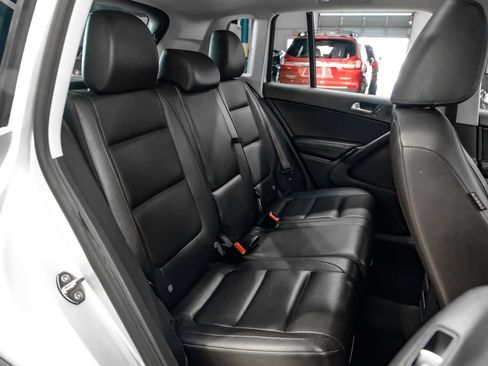 Used 2017 Volkswagen Tiguan Wolfsburg Edition AWD/4WD image 32