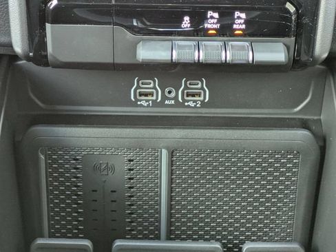 New 2026 RAM 1500 Big Horn AWD/4WD image 15